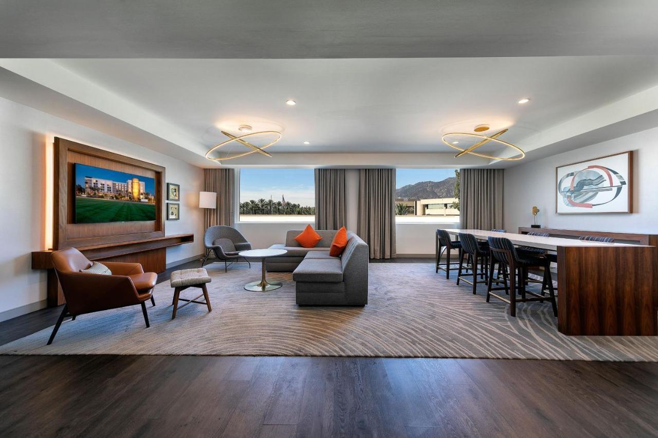 Le Meridien Pasadena アルカディア エクステリア 写真