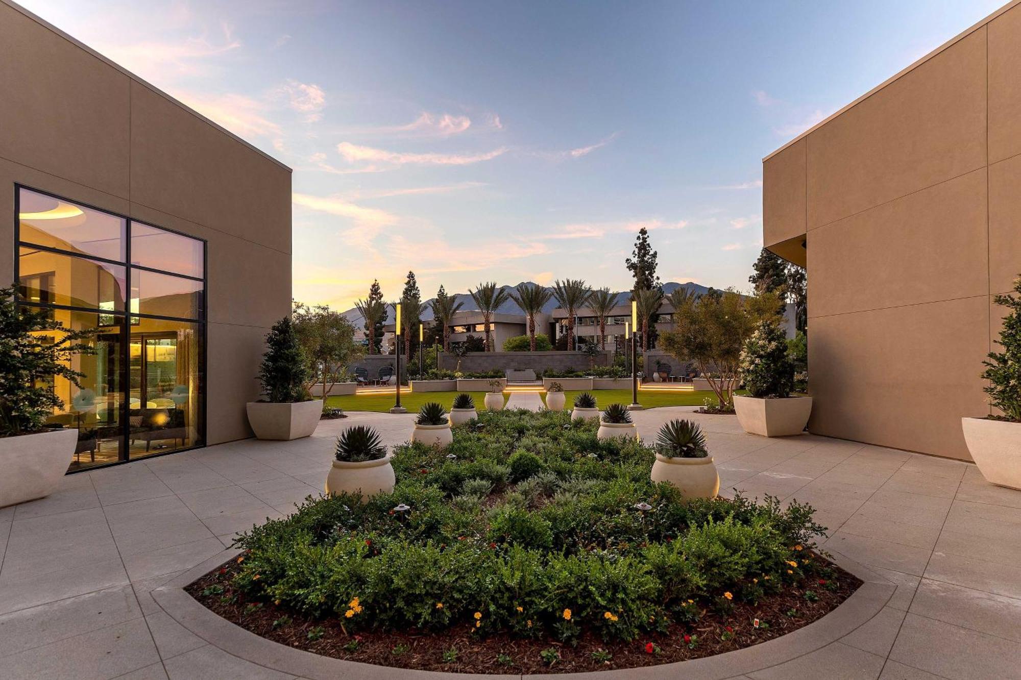 Le Meridien Pasadena アルカディア エクステリア 写真